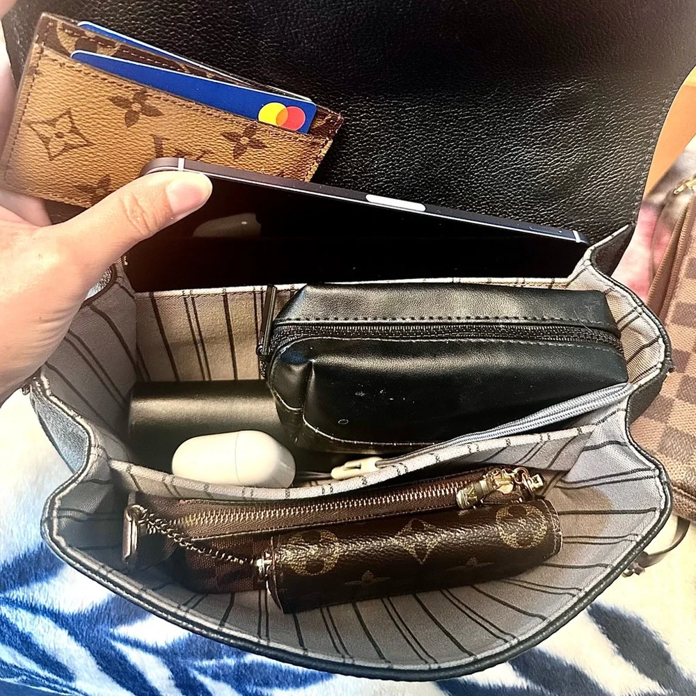 🎉 FULL COMPLETE SET! Louis Vuitton Black Empreinte Pochette Metis Crossbody - Picture 12 of 15